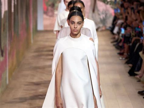 Tout savoir sur le défilé Haute Couture Dior automne